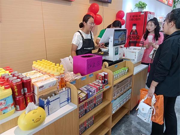 IM电竞零食加盟店卖不动该怎么办？舌尖趣支招！