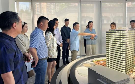 IM电竞书记调研手记 ｜ 打造商务楼宇产业园区服务普陀经济高质量发展(图2)