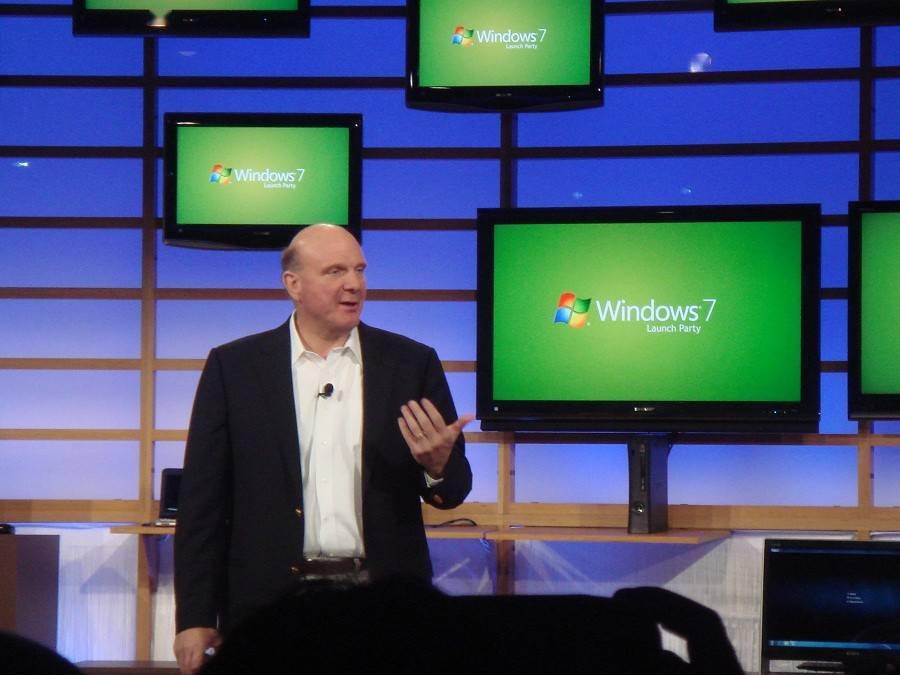 微软 Win7 发布 14 周年媒体回顾各种营销方案：7层汉堡等IM电竞