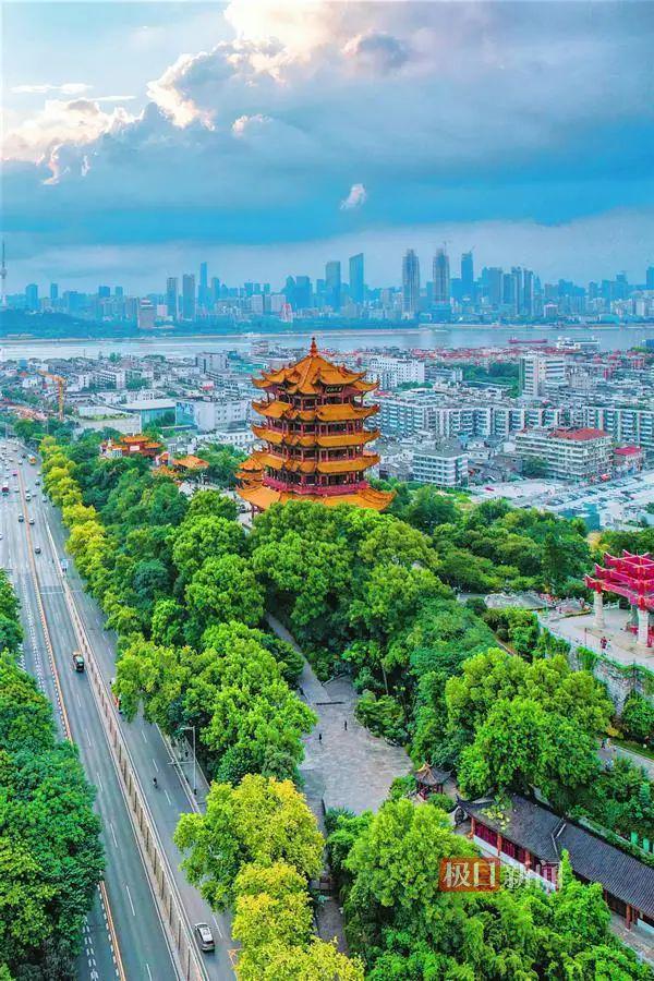 定了背诗可免费游黄鹤楼公园